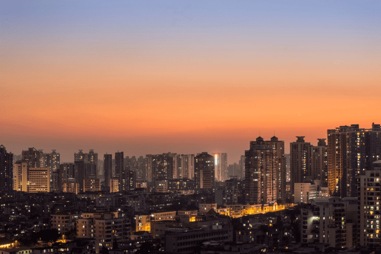 Top 10 Reasons Why Buying a 4 BHK Apartment in Noida Is a Smart Investment